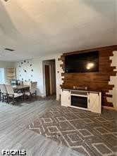 2 Bed Pool Home for Sale in Lehigh Acres, photo 6