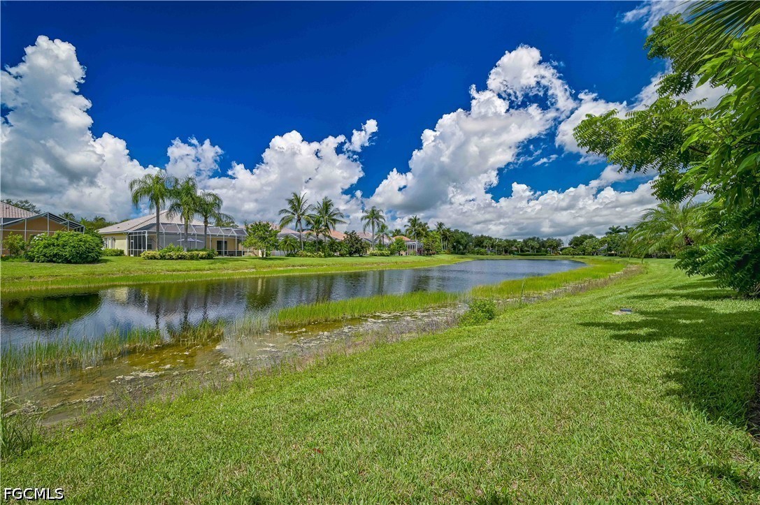 3 Bed Pool Home for Sale in Verona Walk, photo 6
