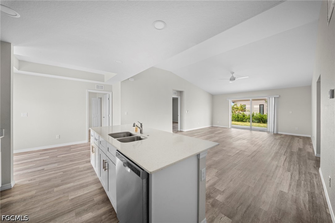 4 Bed SingleFamilyResidence for Sale in Cape Coral, photo 6