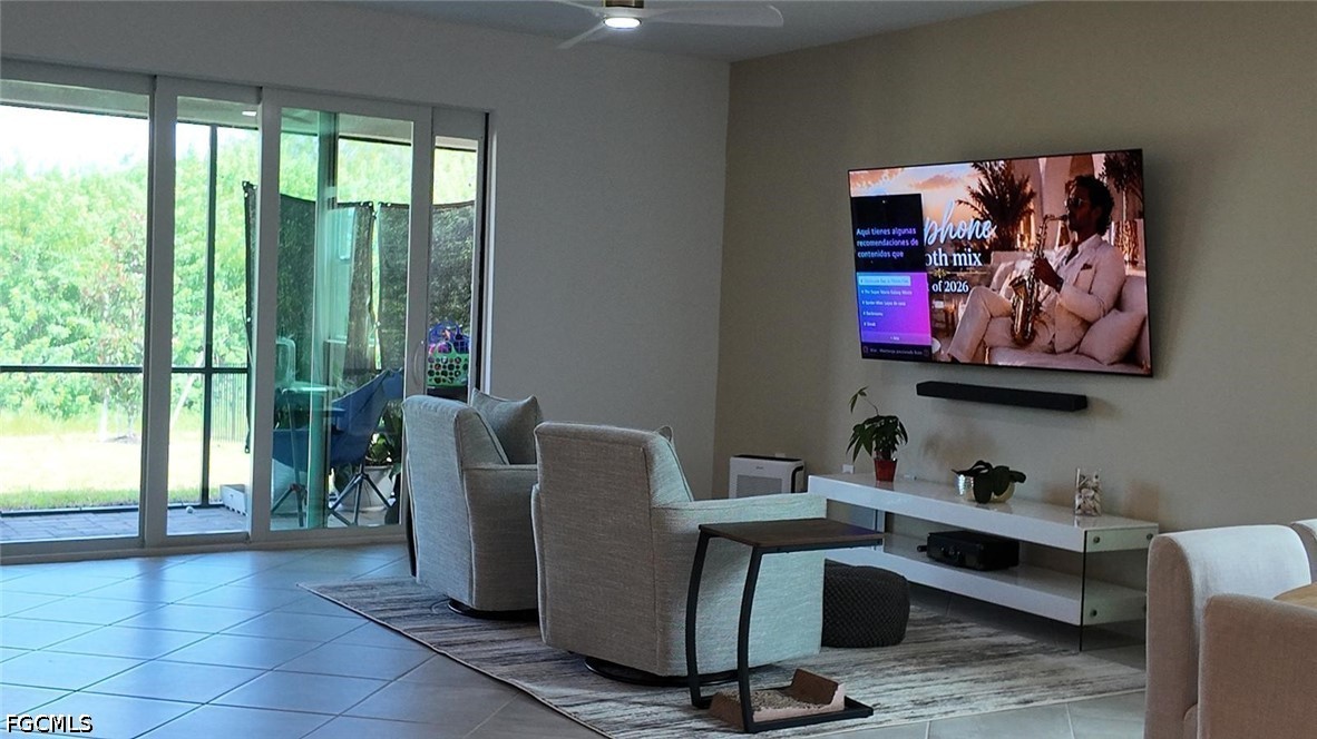 4 Bed SingleFamilyResidence for Sale in North Fort Myers, photo 6
