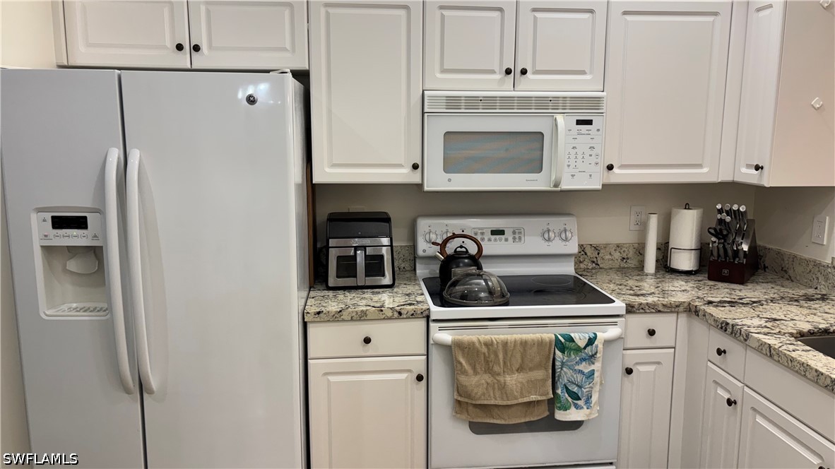 2 Bed Condominium for Sale in Charleston Square, photo 6