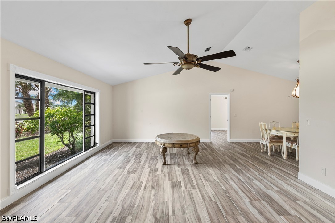 3 Bed Pool Home for Sale in Naples, photo 6