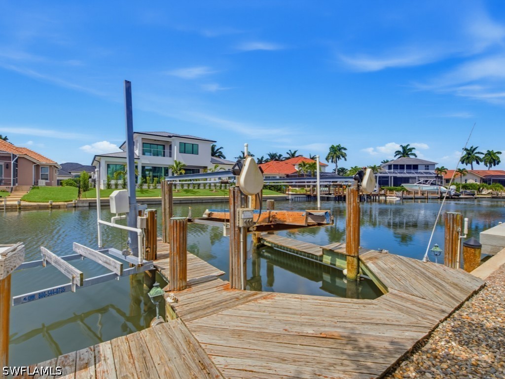 2 Bed Waterfront Home for Sale in Marco Beach, photo 6