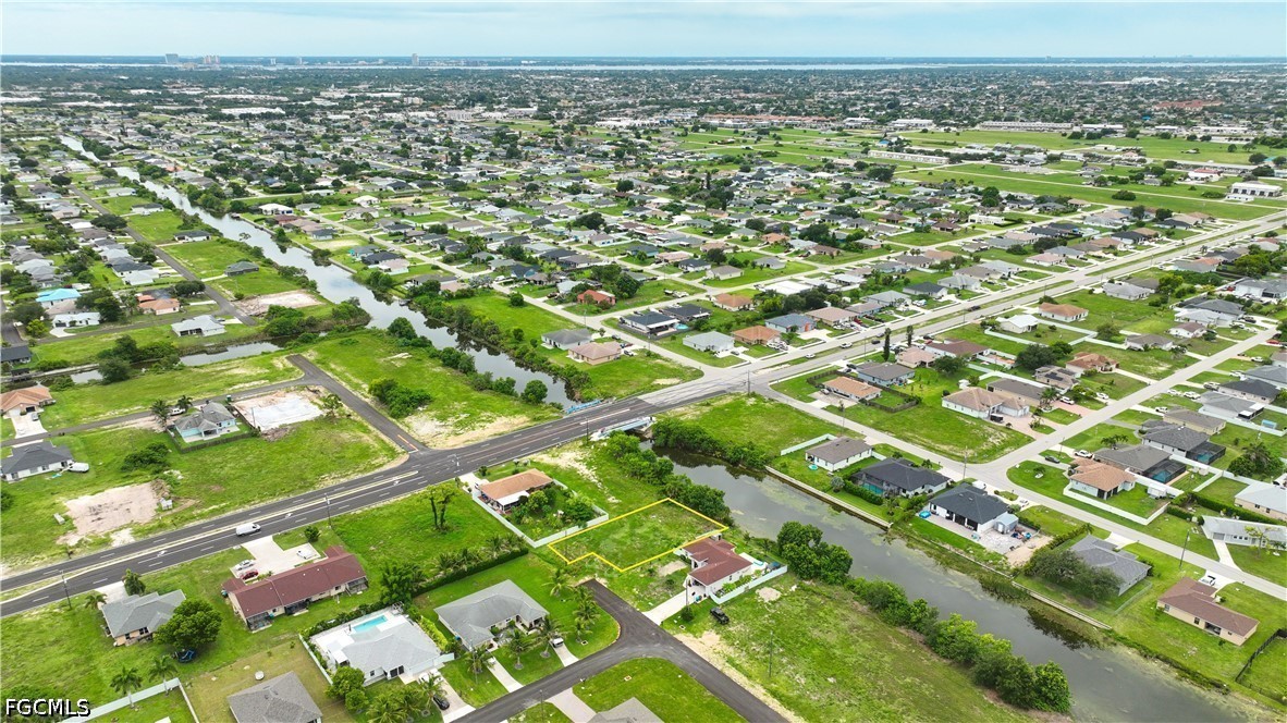 Waterfront Home for Sale in Cape Coral, photo 6