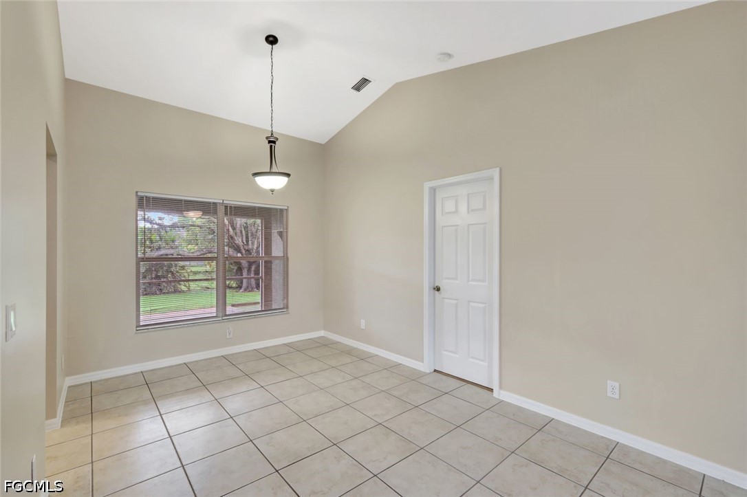 3 Bed SingleFamilyResidence for Sale in San Carlos Park, photo 6