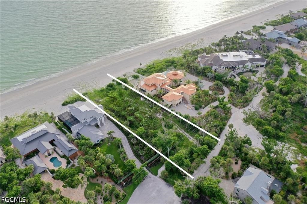 Waterfront Home for Sale in Metes And Bounds, photo 6