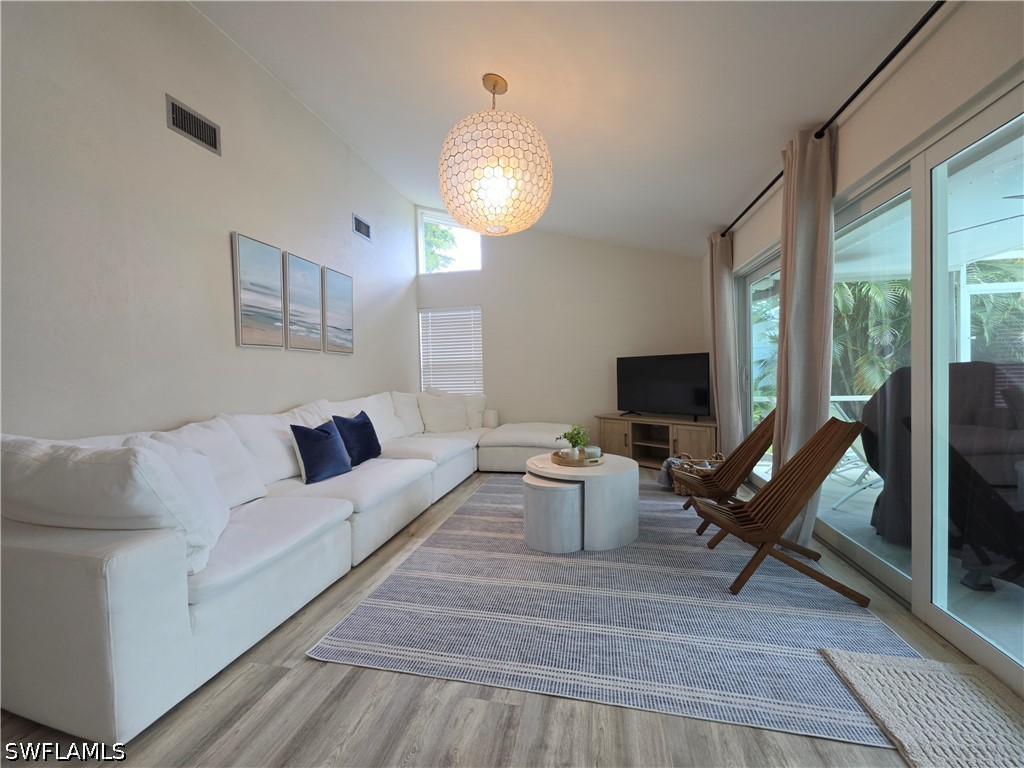 3 Bed Pool Home for Sale in Westlake, photo 6