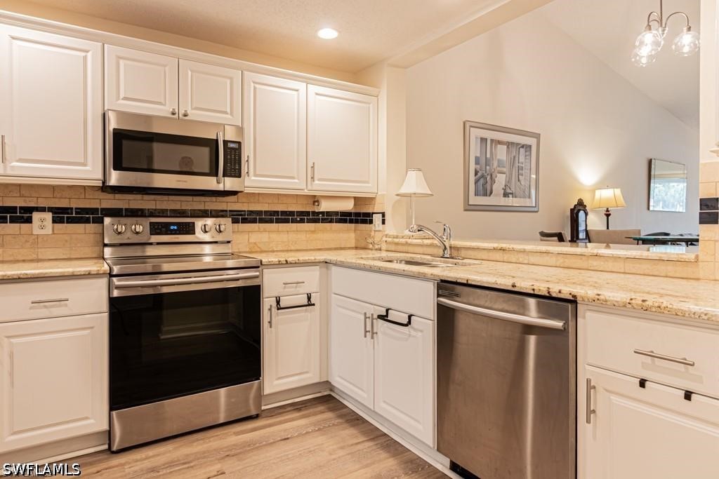 2 Bed Waterfront Home for Sale in Naples, photo 6