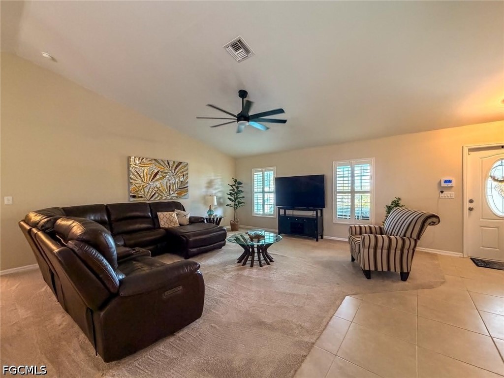 3 Bed Pool Home for Sale in Cape Coral, photo 6