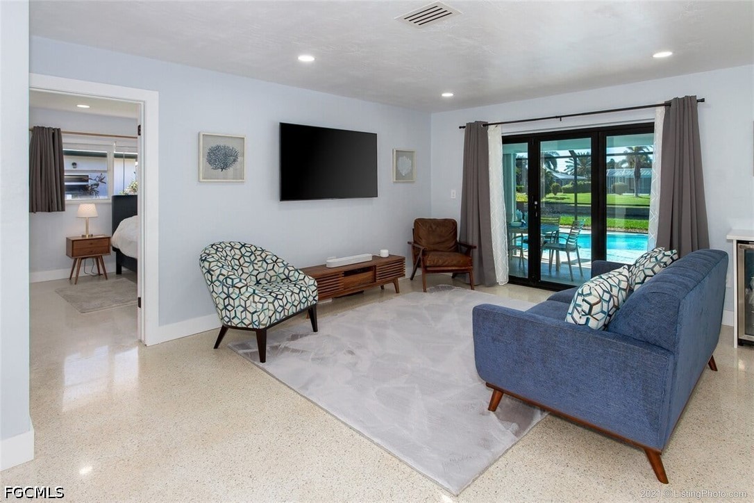 2 Bed Pool Home for Sale in Cape Coral, photo 6