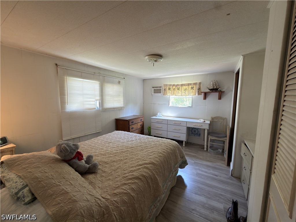 2 Bed ManufacturedHome for Sale in Naples, photo 6