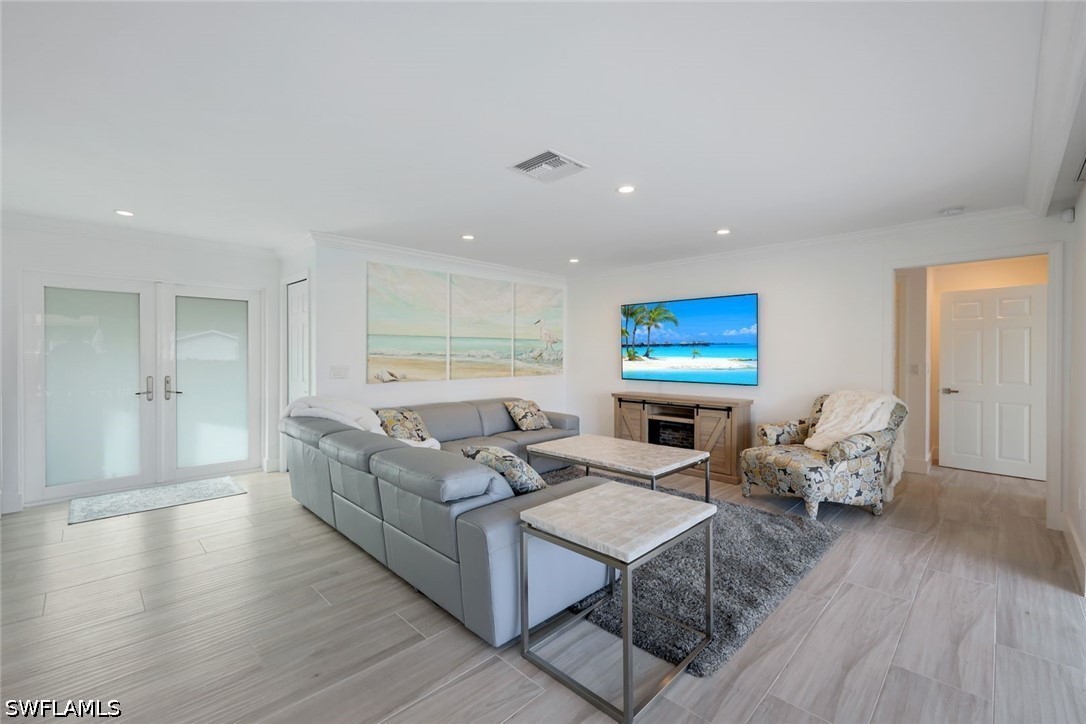 3 Bed Pool Home for Sale in Royal Harbor, photo 6