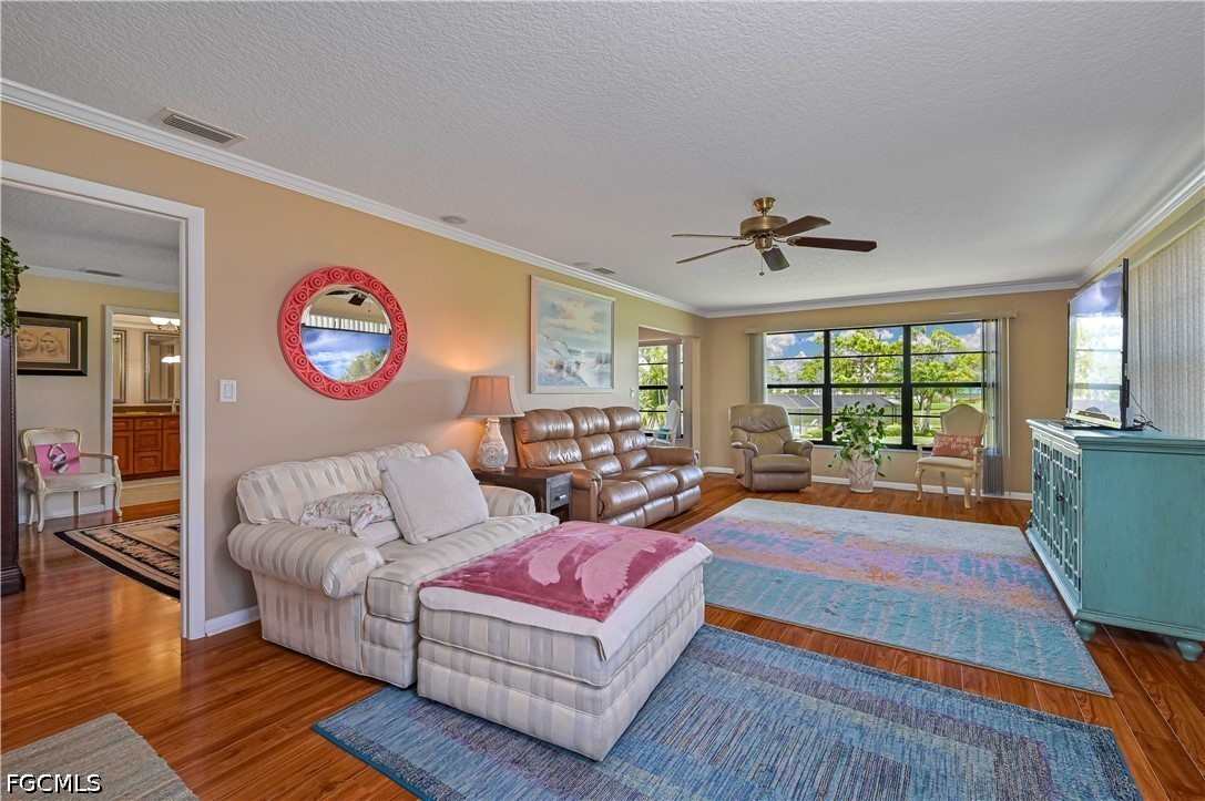 2 Bed Pool Home for Sale in Cape Coral, photo 6