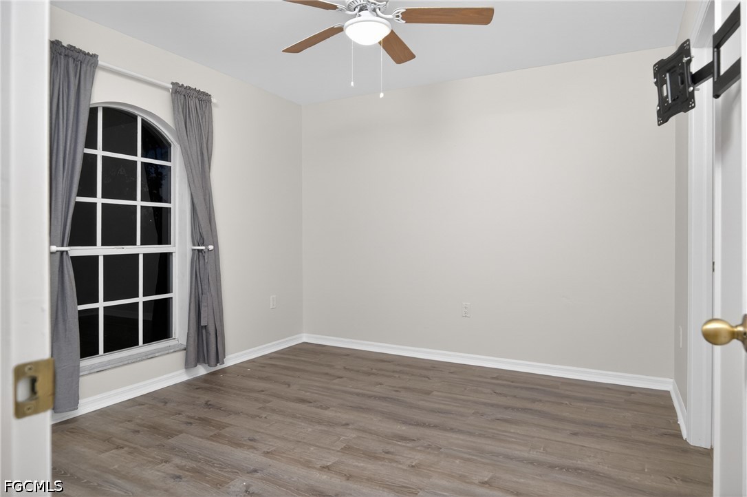 3 Bed SingleFamilyResidence for Sale in Bonita Springs, photo 6