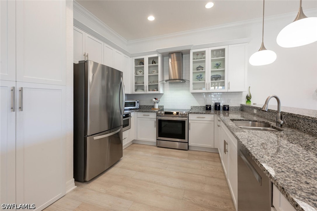 2 Bed Waterfront Home for Sale in Naples, photo 6