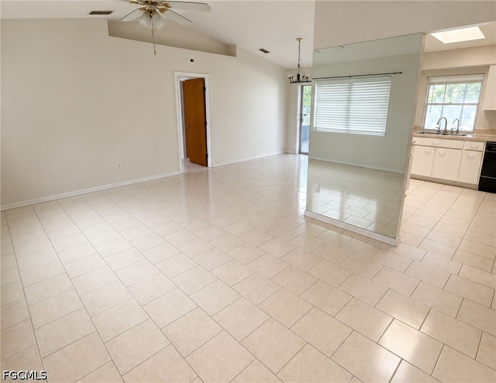 3 Bed SingleFamilyResidence for Sale in Port Charlotte, photo 6