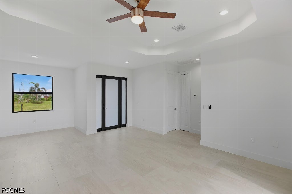 3 Bed SingleFamilyResidence for Sale in Cape Coral, photo 6