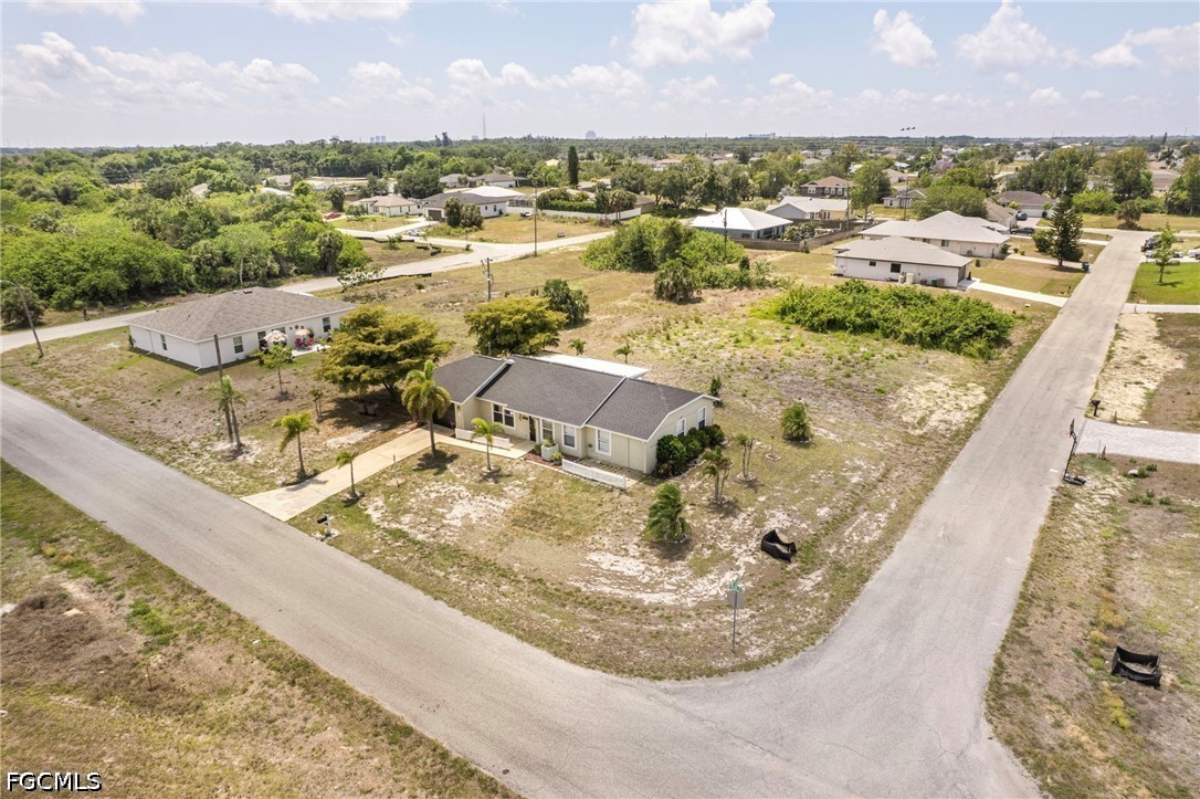 3 Bed SingleFamilyResidence for Sale in Cape Coral, photo 6
