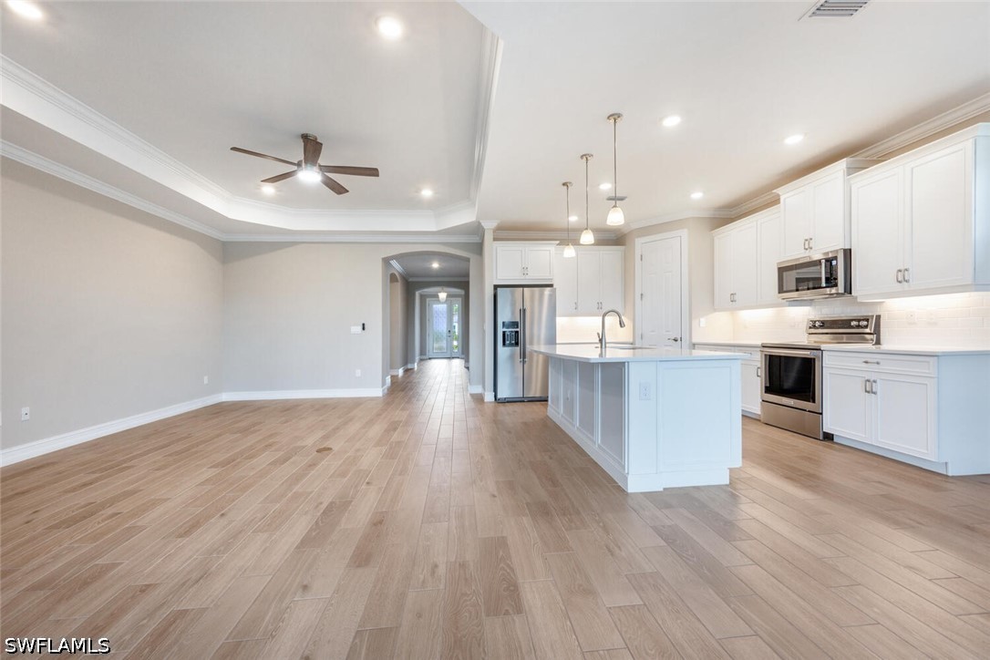 3 Bed SingleFamilyResidence for Sale in Bonita Springs, photo 6