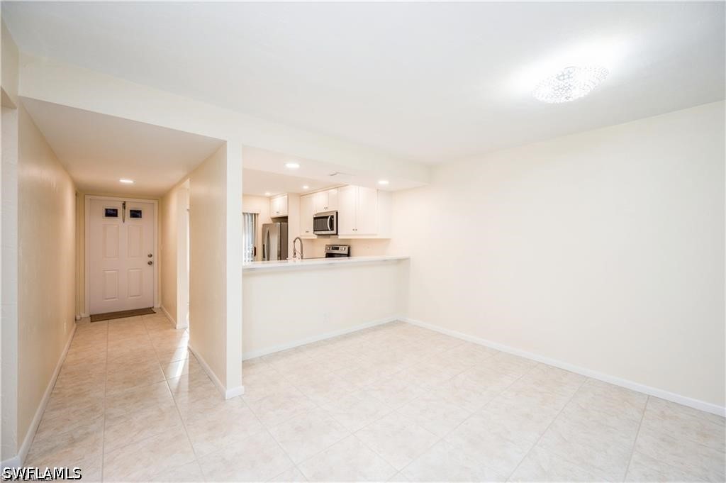 2 Bed Condominium for Sale in Winterpark, photo 6