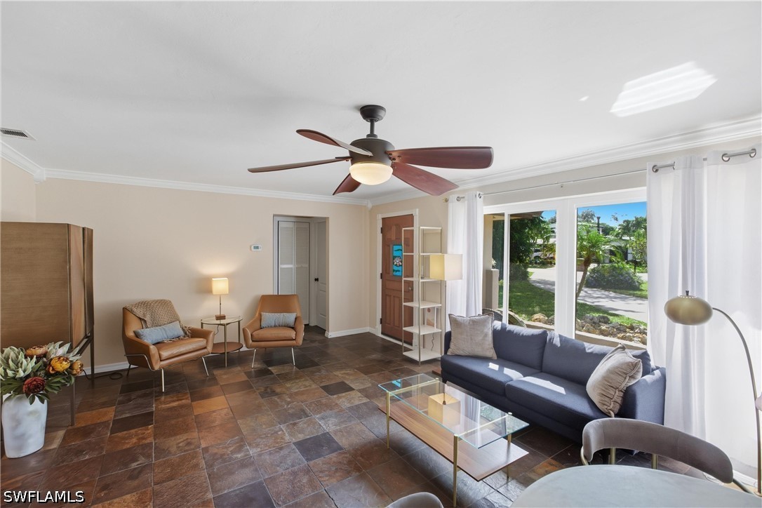 3 Bed SingleFamilyResidence for Sale in Seminole Estates, photo 6