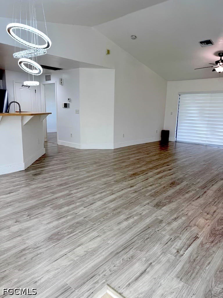 3 Bed SingleFamilyResidence for Sale in Cape Coral, photo 6
