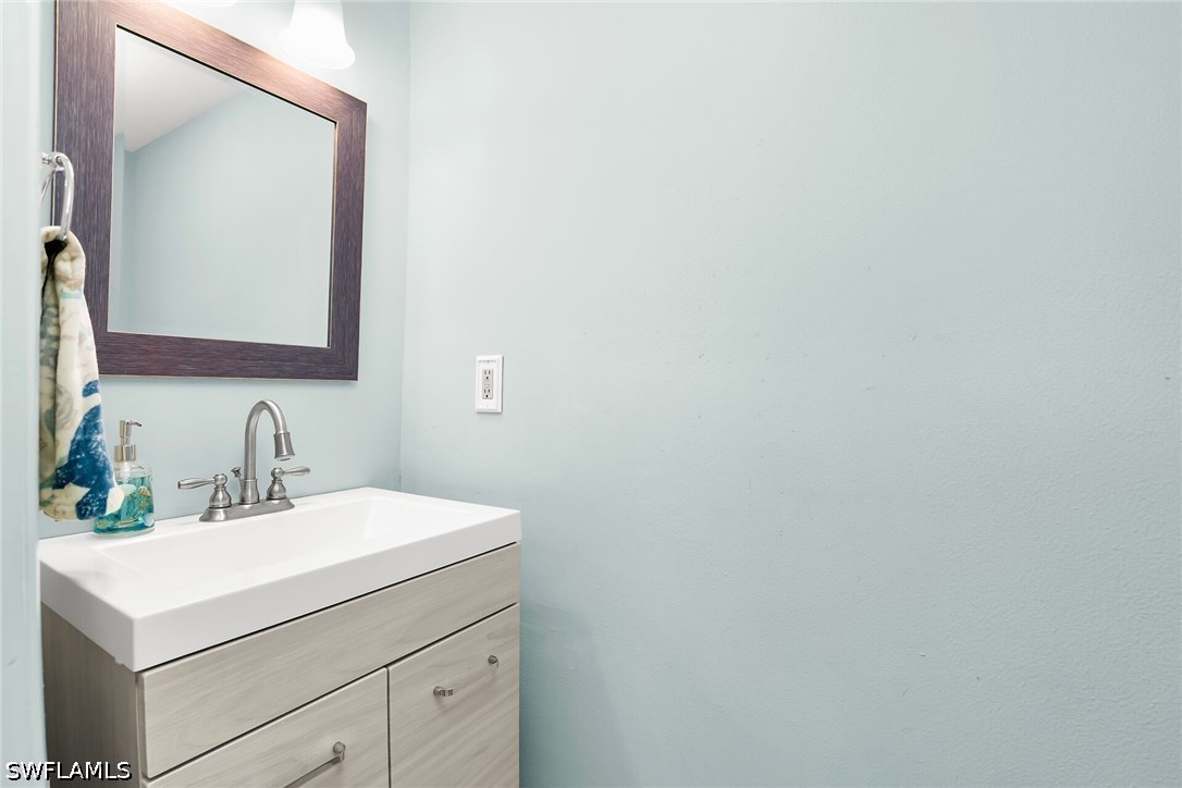 2 Bed Condominium for Sale in Marco Island, photo 6