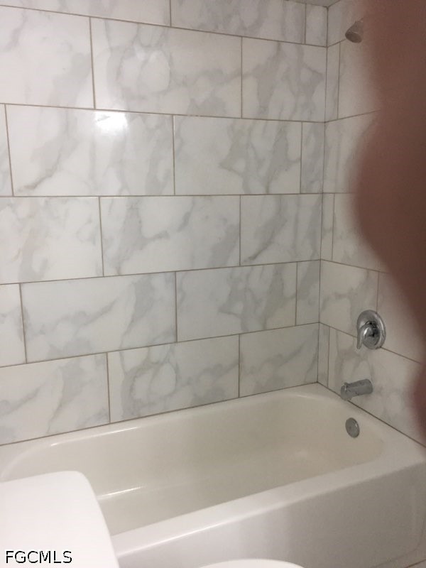 1 Bed Condominium for Sale in Village Creek, photo 6