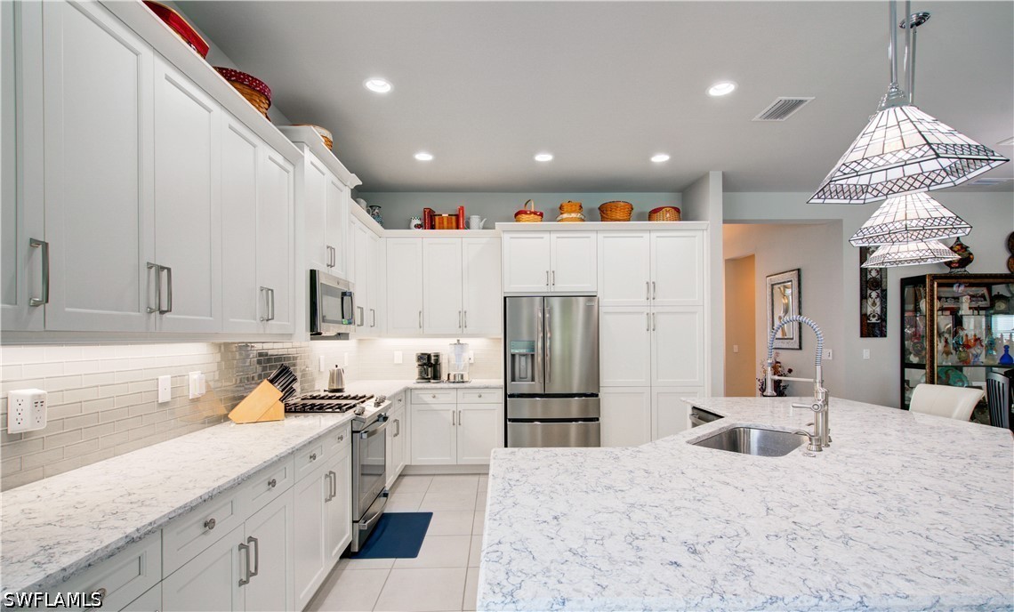 4 Bed Pool Home for Sale in Valencia Bonita, photo 6