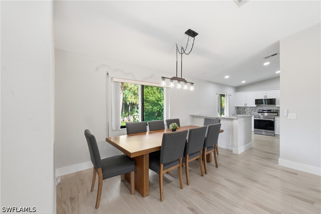 2 Bed Condominium for Sale in Coach House, photo 6