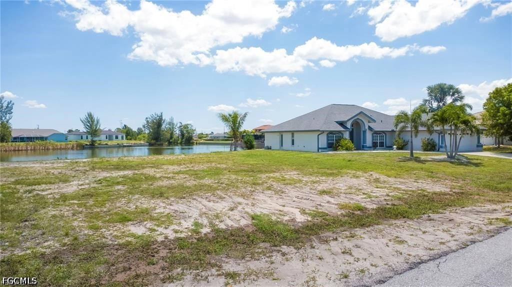 Waterfront Home for Sale in Cape Coral, photo 6