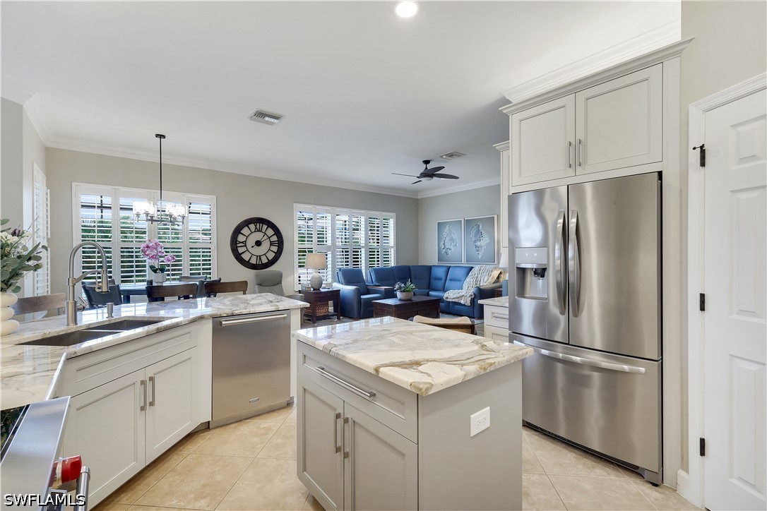 3 Bed Pool Home for Sale in Madison Park, photo 6