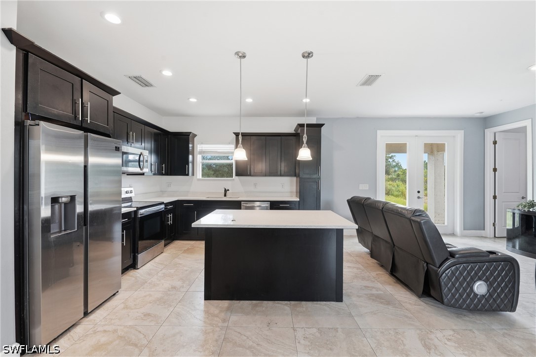 3 Bed SingleFamilyResidence for Sale in Naples, photo 6