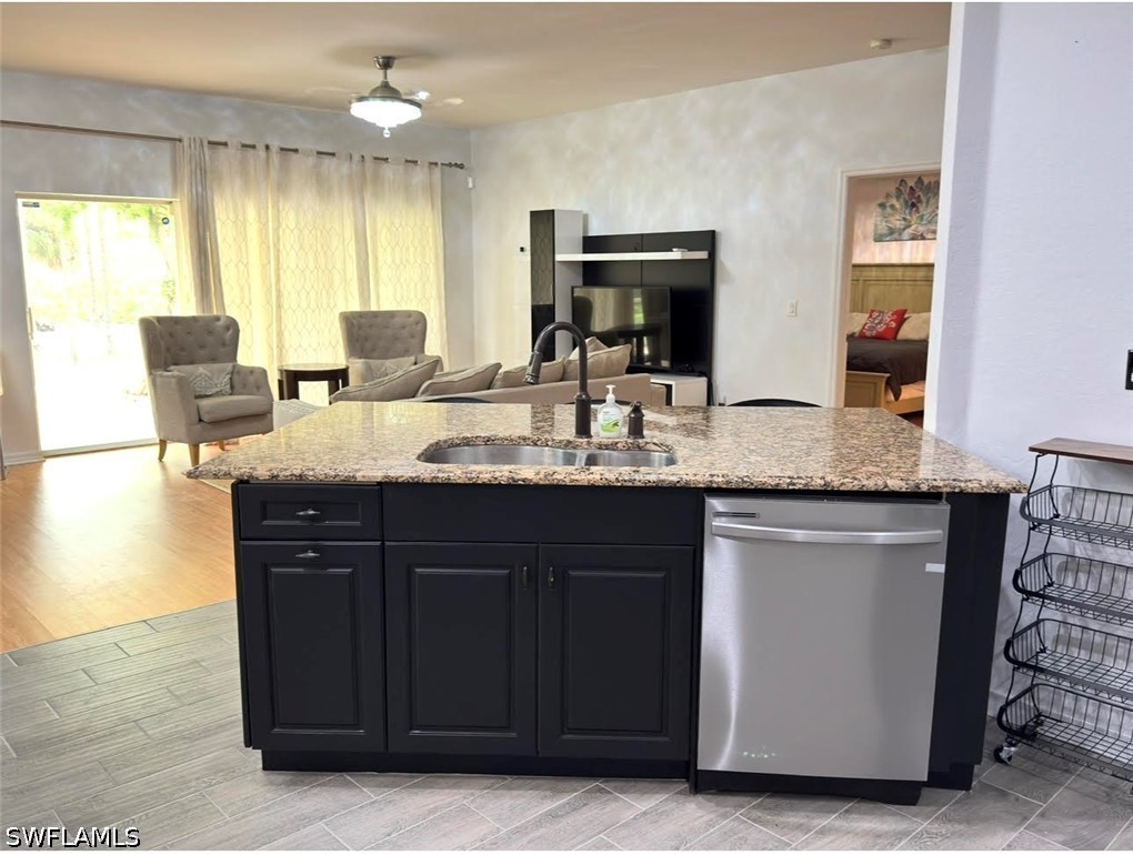 3 Bed SingleFamilyResidence for Sale in Lehigh Acres, photo 6