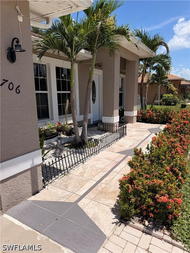 3 Bed Pool Home for Sale in Lehigh Acres, photo 6