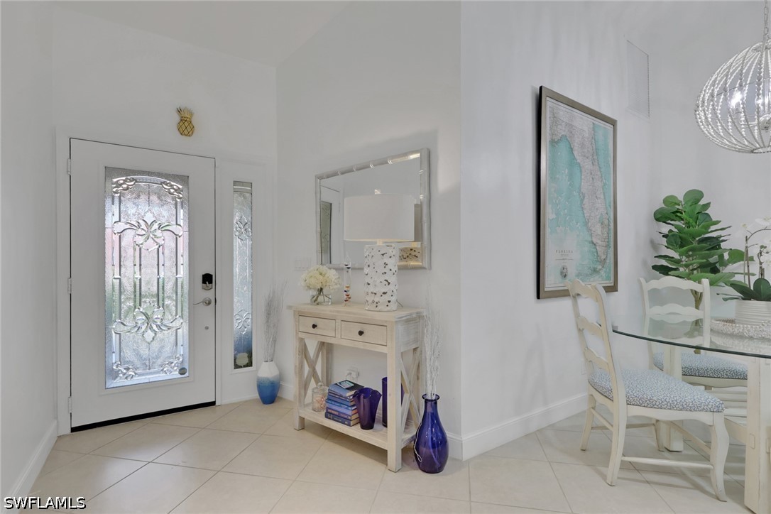 2 Bed SingleFamilyResidence for Sale in Naples, photo 6