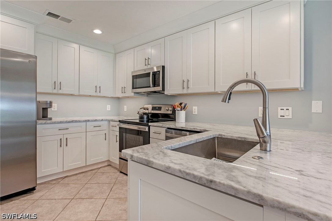 3 Bed Waterfront Home for Sale in Morningside, photo 6
