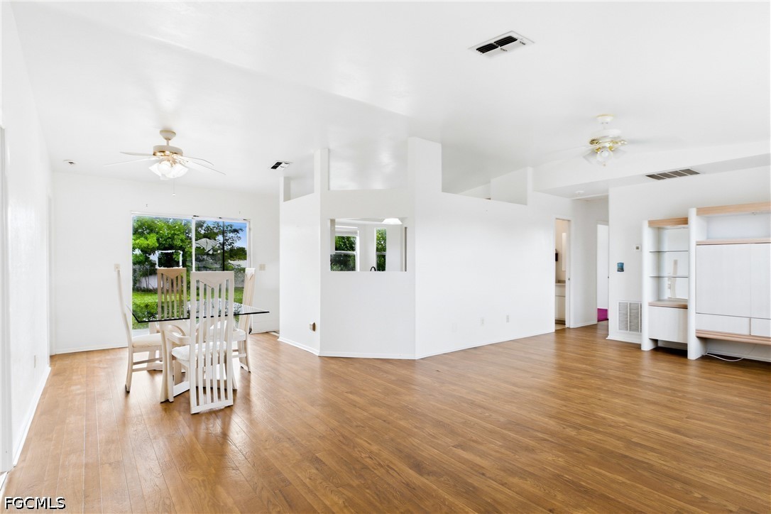 3 Bed SingleFamilyResidence for Sale in Cape Coral, photo 6