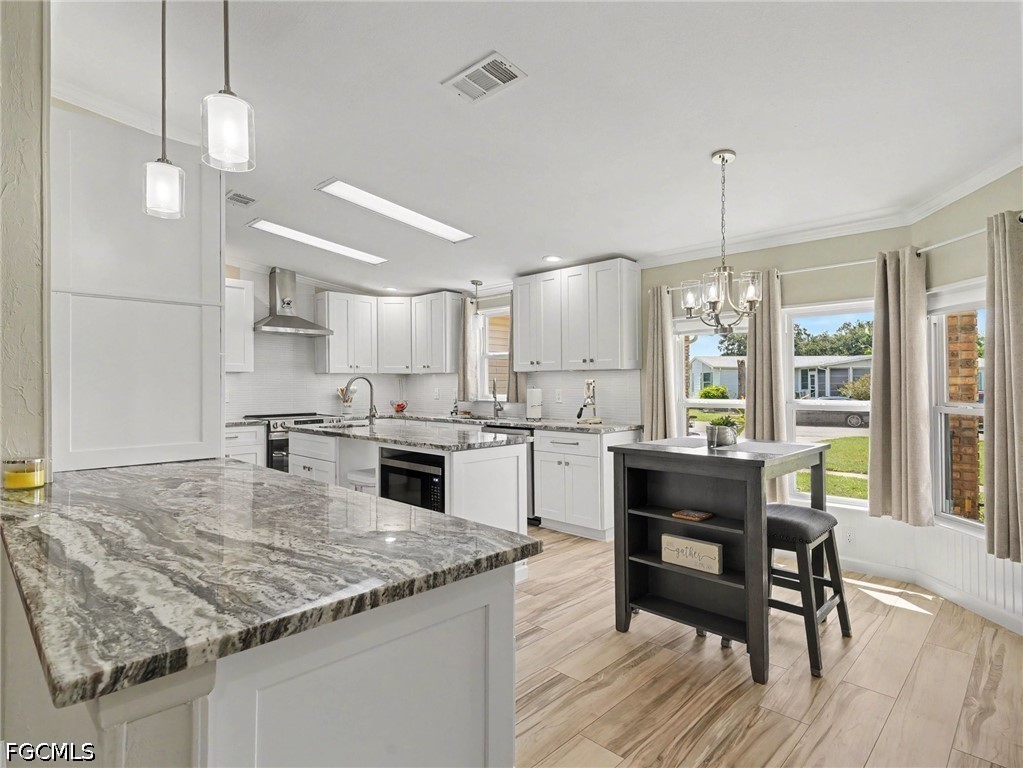 2 Bed ManufacturedHome for Sale in North Fort Myers, photo 6