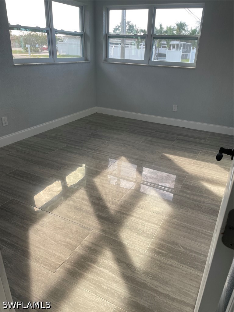 3 Bed SingleFamilyResidence for Sale in Cape Coral, photo 6