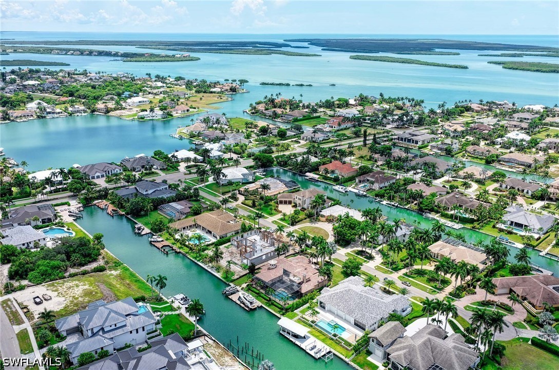 4 Bed Pool Home for Sale in Marco Island, photo 6