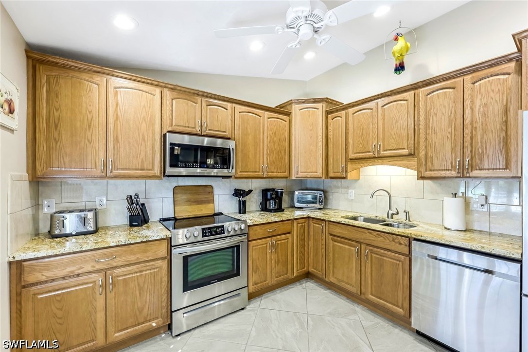 2 Bed Condominium for Sale in Fairway Oaks, photo 6