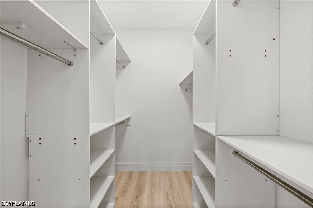 1 Bed Condominium for Sale in Naples, photo 6