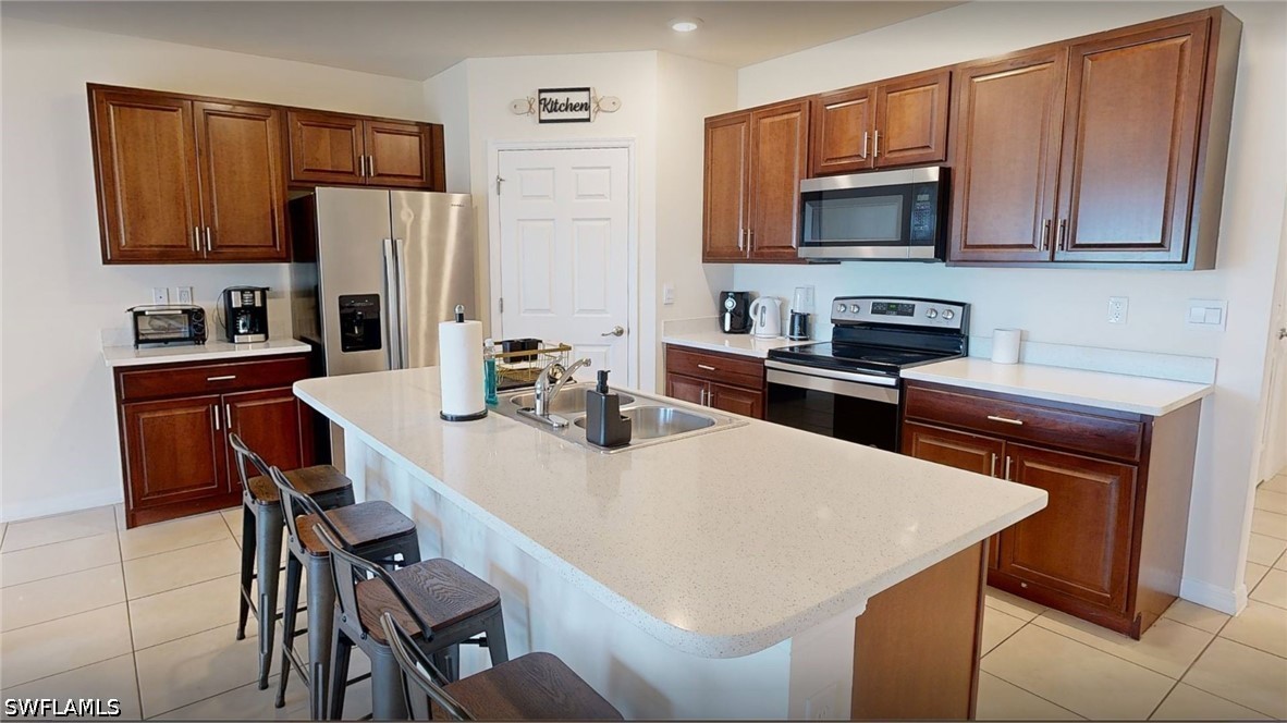 4 Bed SingleFamilyResidence for Sale in Cape Coral, photo 6