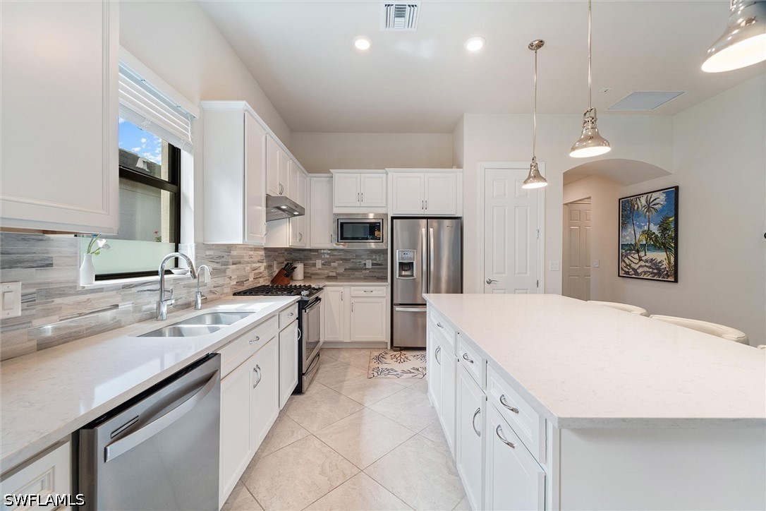 2 Bed Pool Home for Sale in Naples, photo 6