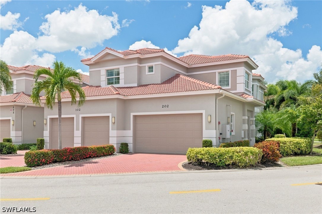 3 Bed Condominium for Sale in Vista Pointe, photo 6