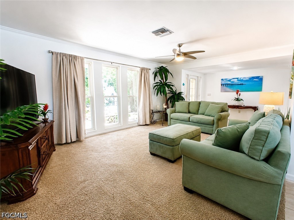 3 Bed Pool Home for Sale in Cape Coral, photo 6