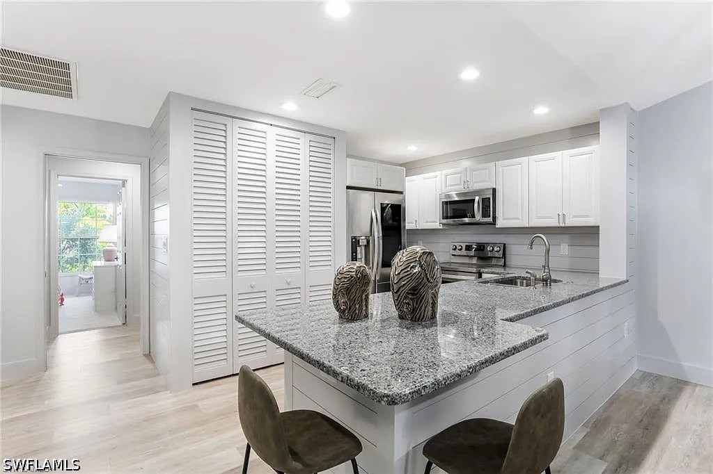 3 Bed Condominium for Sale in St Simone, photo 6