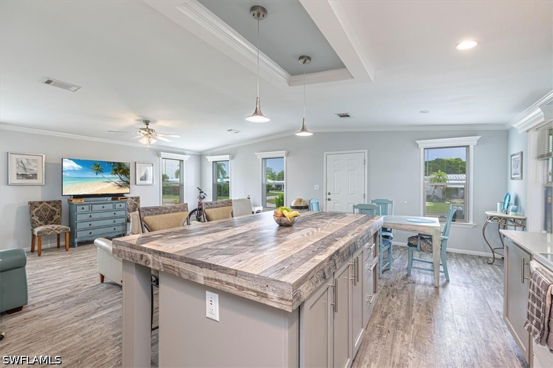 3 Bed ManufacturedHome for Sale in Naples, photo 6