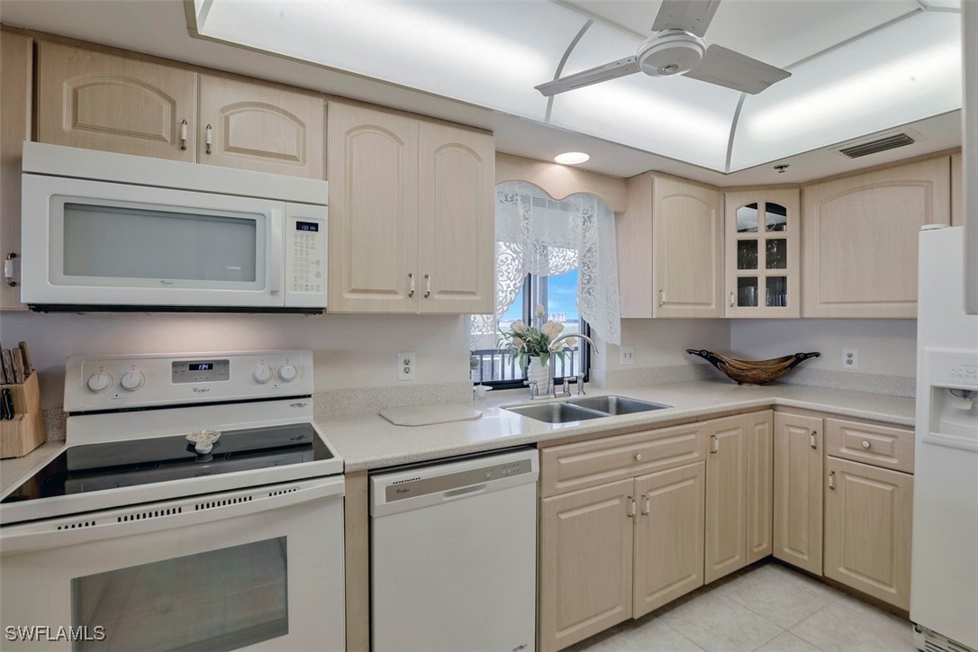 2 Bed Pool Home for Sale in Bonita Springs, photo 7